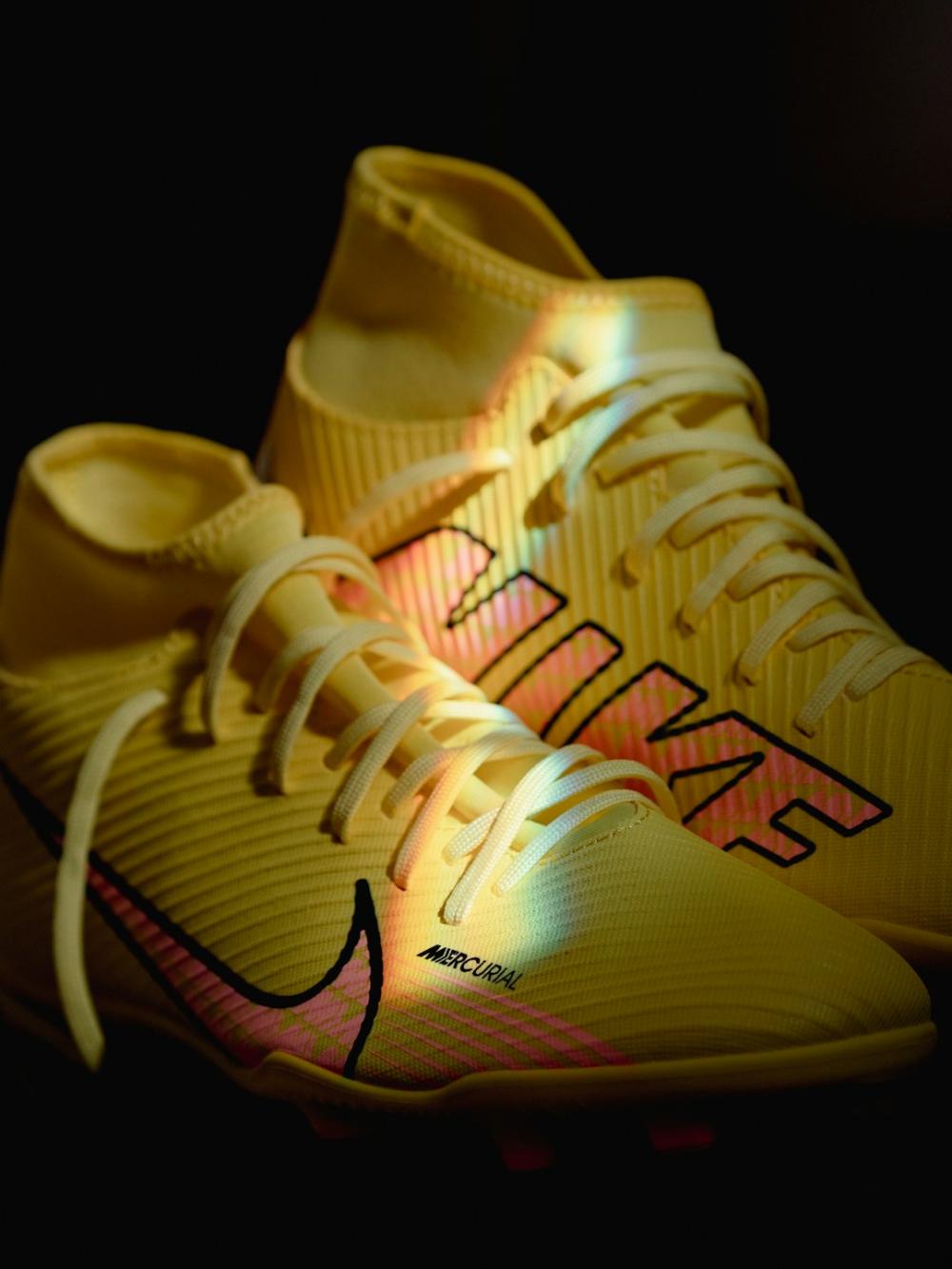 Fodboldstøvler: Den hemmelige opskrift til fodboldsucces!